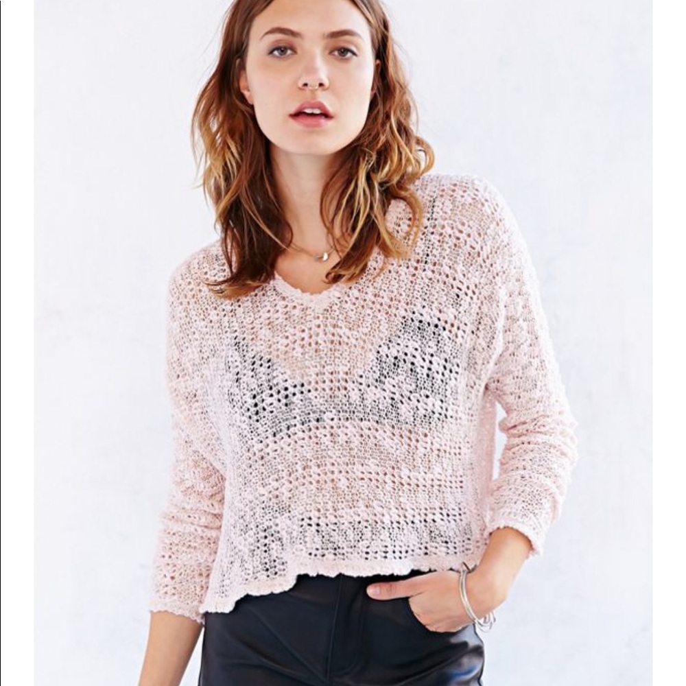 ECOTE URBAN OUTFITTERS CROP 😍
